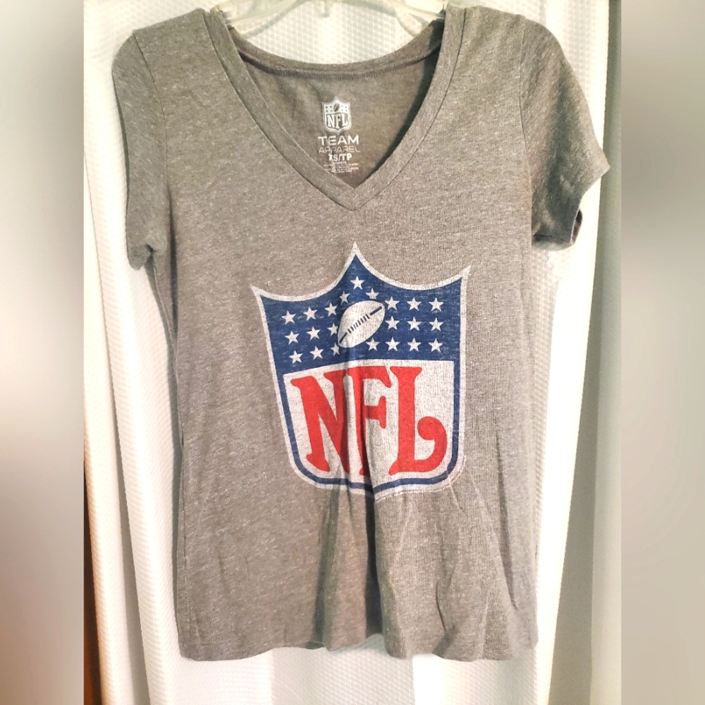 Ladies NFL tshirt